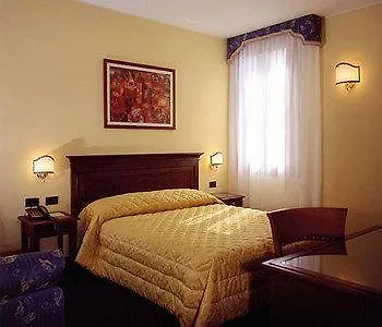 Penzion Alloggi Marinella 3*