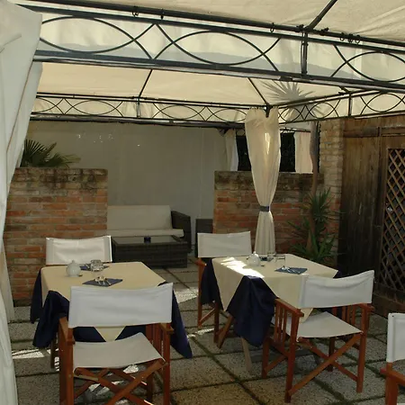 Inn Alloggi Marinella 3*