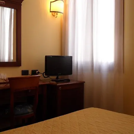 Alloggi Marinella 3* Veneza