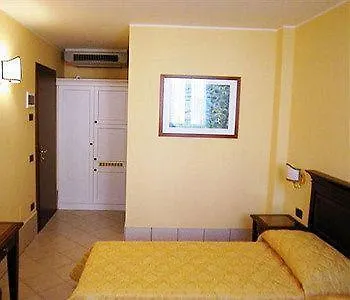 Han/Misafirhane Alloggi Marinella 3*